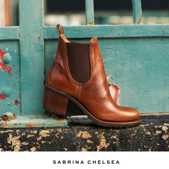Frye Sabrina Chelsea Cognac Leather Ankle Booties - Picture 1 of 16
